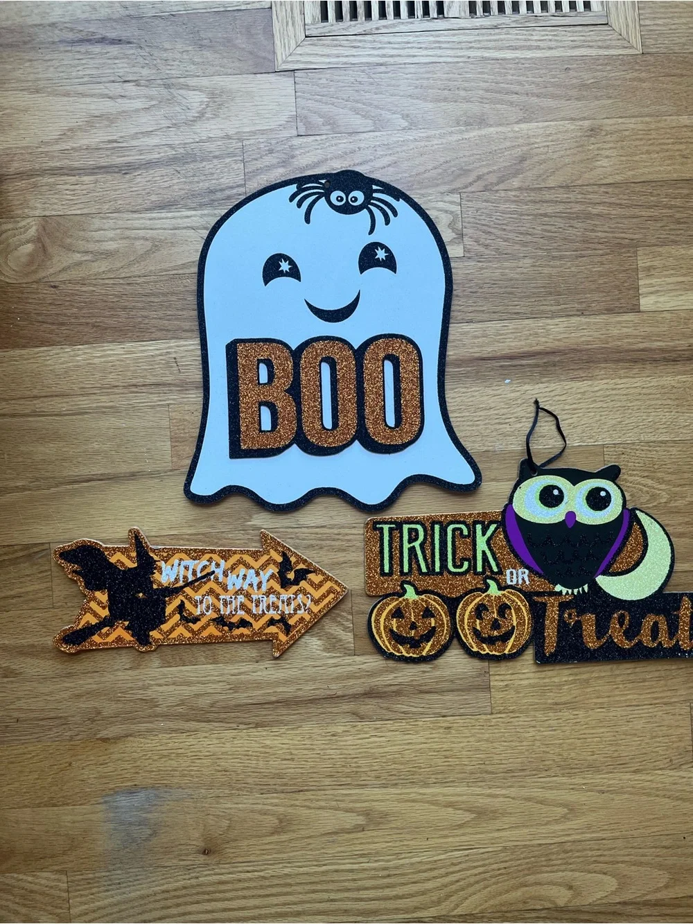 Sparkly Cute Halloween Decorations